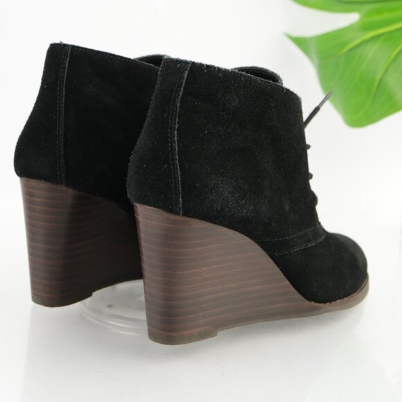 Lucky Brand Womens Yamene Boots Size 7.5 Black Suede Lace Up Wedge Heel Booties - Picture 3 of 13